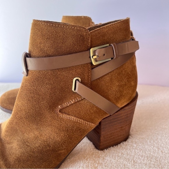 CROWN VINTAGE BLOCK STACKED HEEL ZIPPER SUEDE ANKLE BOOTIES SIZE 7.5 - Picture 2 of 7